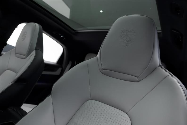 Porsche-CAYENNE-4.0 V8 S Coupé AWD S