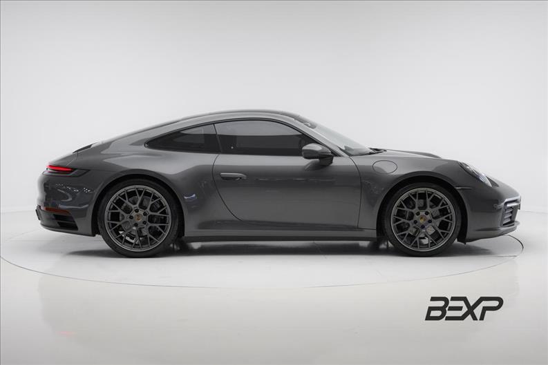 Porsche-911-3.0 24V H6 Carrera