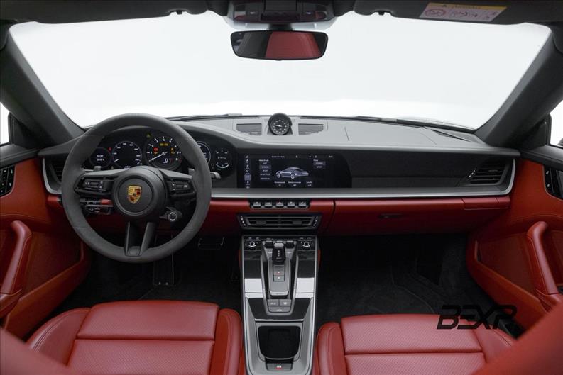 Porsche-911-3.0 24V H6 Carrera