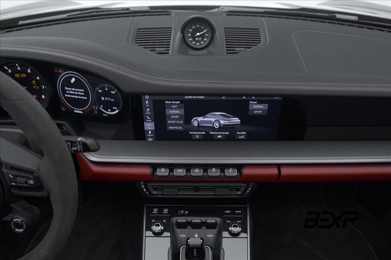 Porsche-911-3.0 24V H6 Carrera