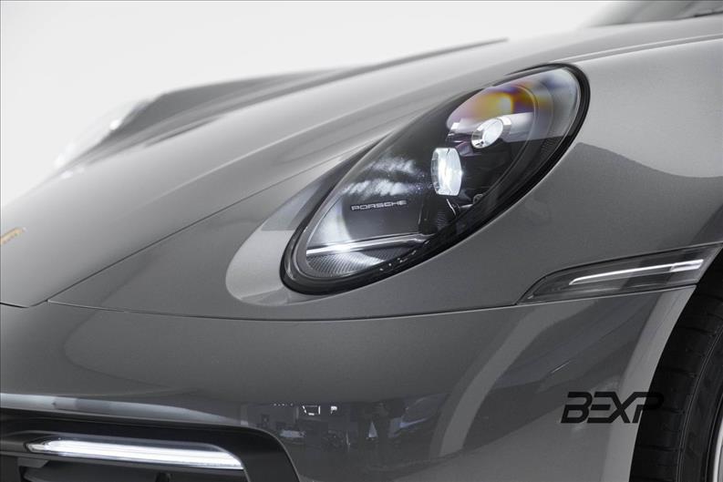 Porsche-911-3.0 24V H6 Carrera