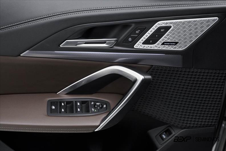 BMW-X1-2.0 16V Turbo Sdrive20i M Sport