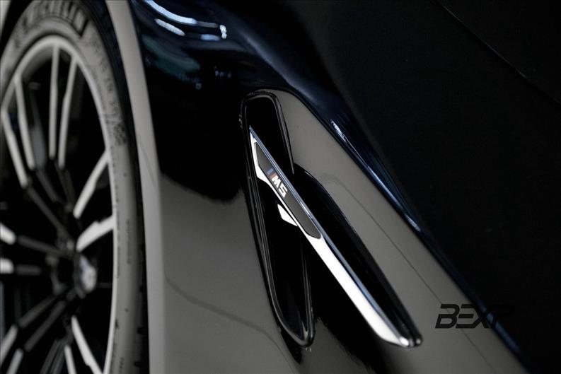 BMW-M5-4.4 V8 Twin Power M