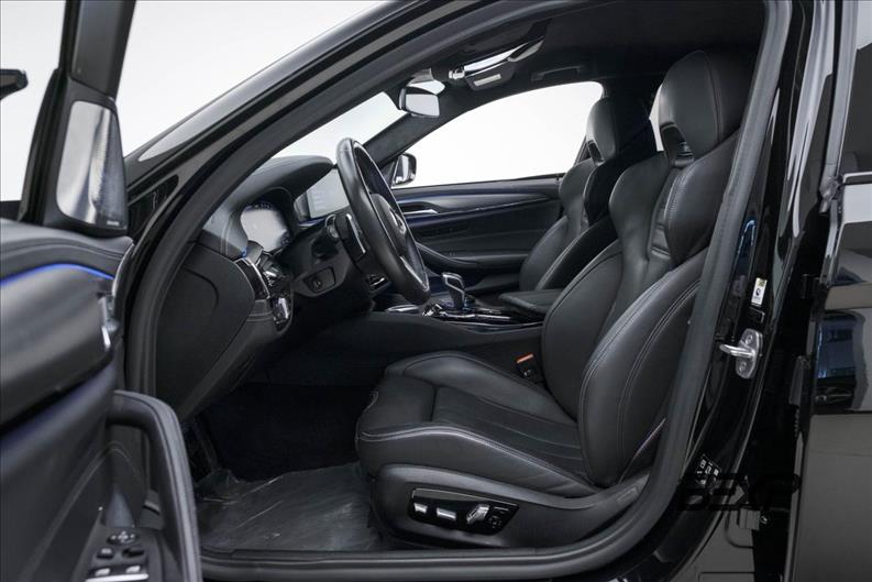 BMW-M5-4.4 V8 Twin Power M