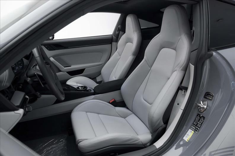 Porsche-911-3.0 24V H6 Carrera GTS