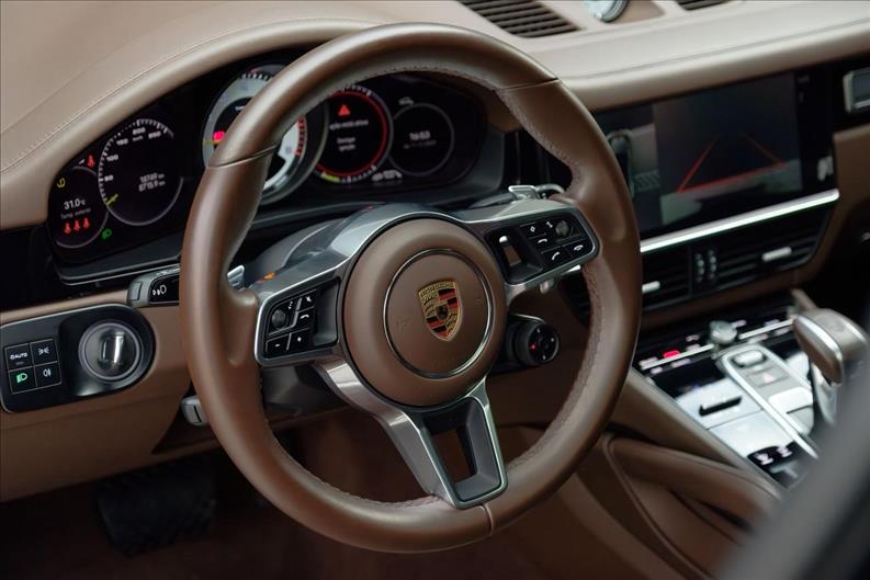 Porsche-CAYENNE-3.0 V6 E-hybrid Coupé Platinum Edition AWD S