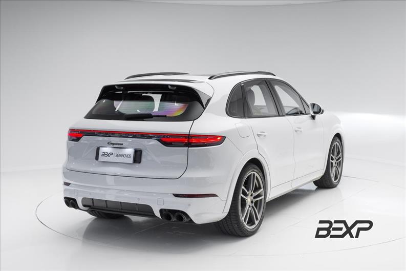 Porsche-CAYENNE-3.0 V6 E-hybrid Platinum Edition AWD S