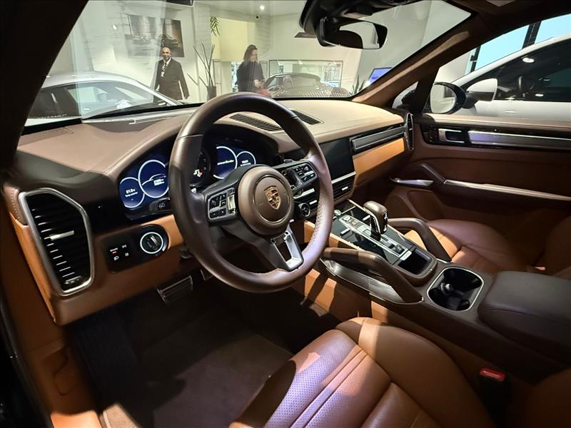 Porsche-CAYENNE-4.0 V8 Turbo AWD S