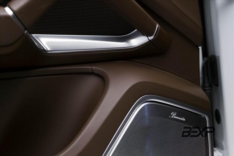 Porsche-CAYENNE-4.0 V8 E-hybrid Turbo S AWD S