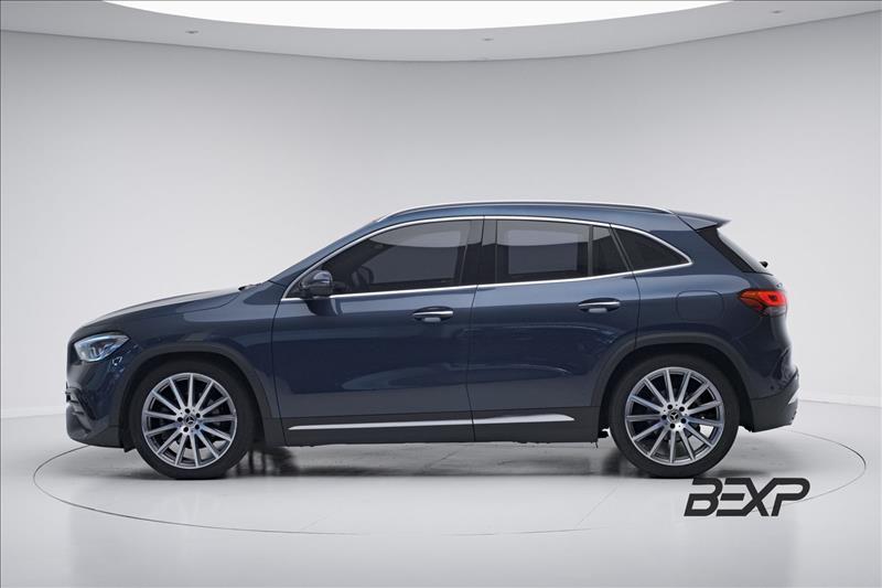 MERCEDES BENZ-GLA 200-1.3 GCI AMG Line 7g-dct