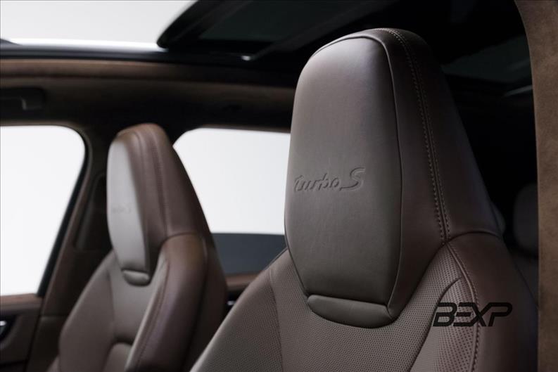 Porsche-911-3.8 24V H6 Turbo