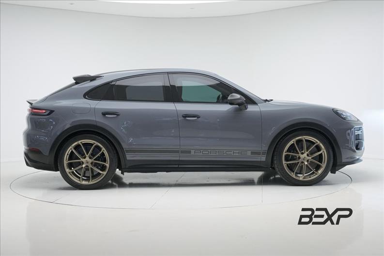 Porsche-CAYENNE-4.0 V8 Turbo GT Coupé AWD S