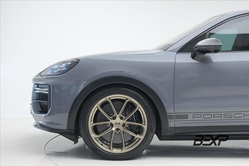Porsche-CAYENNE-4.0 V8 Turbo GT Coupé AWD S