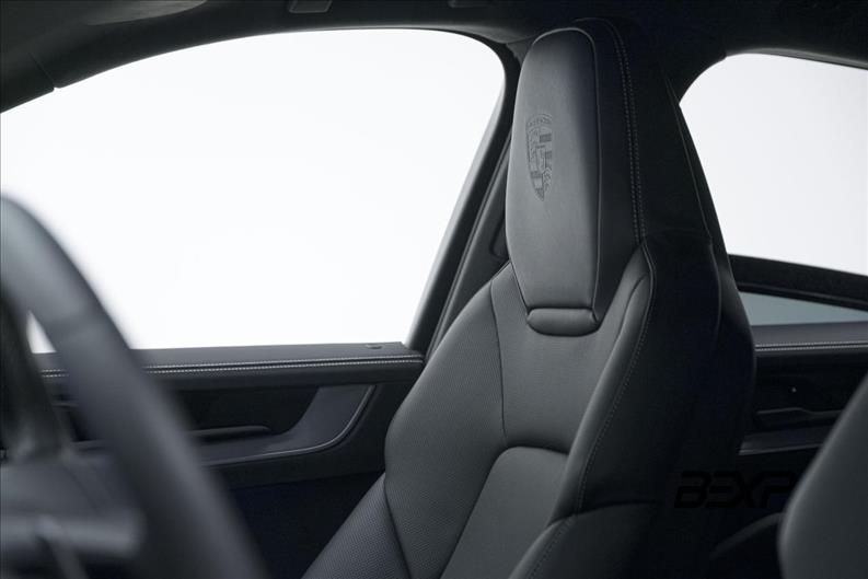 Porsche-CAYENNE-4.0 V8 Turbo GT Coupé AWD S
