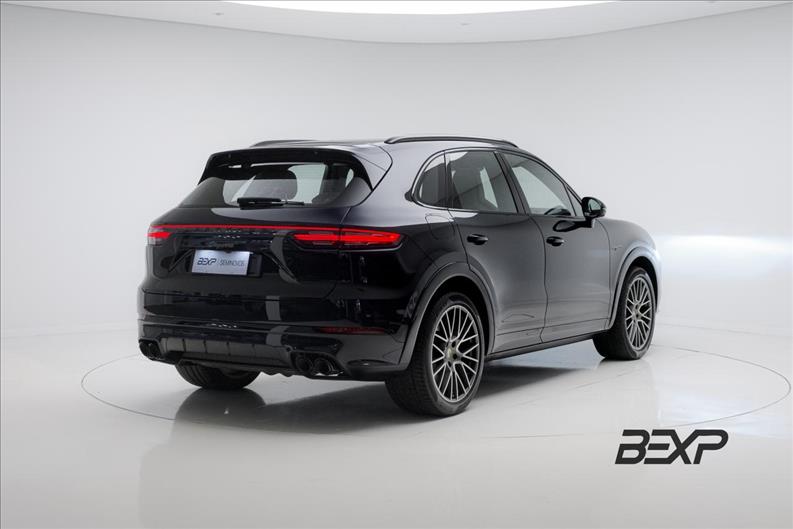 Porsche-CAYENNE-3.0 V6 E-hybrid Platinum Edition AWD S