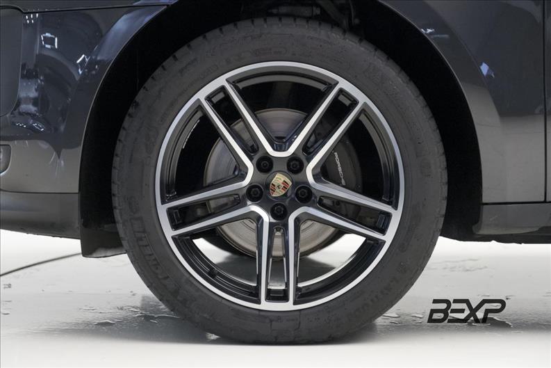 Porsche-MACAN-2.0 16V
