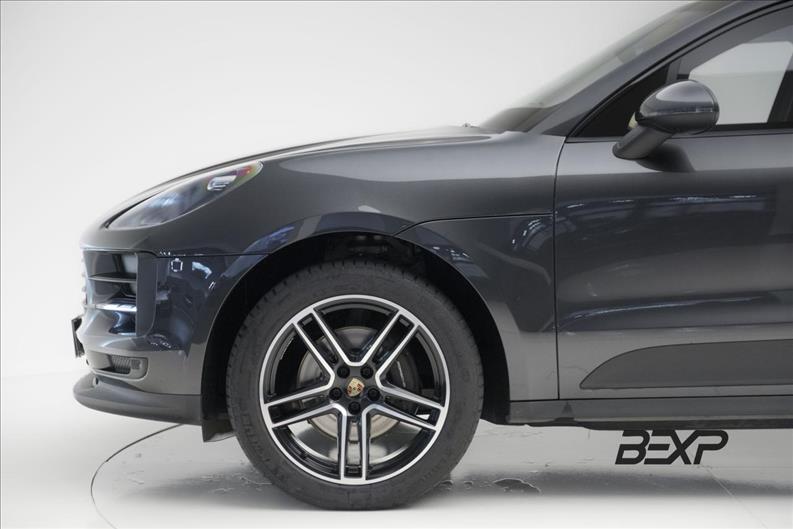 Porsche-MACAN-2.0 16V