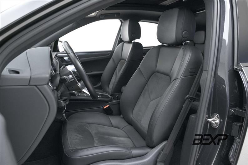 Porsche-MACAN-2.0 16V
