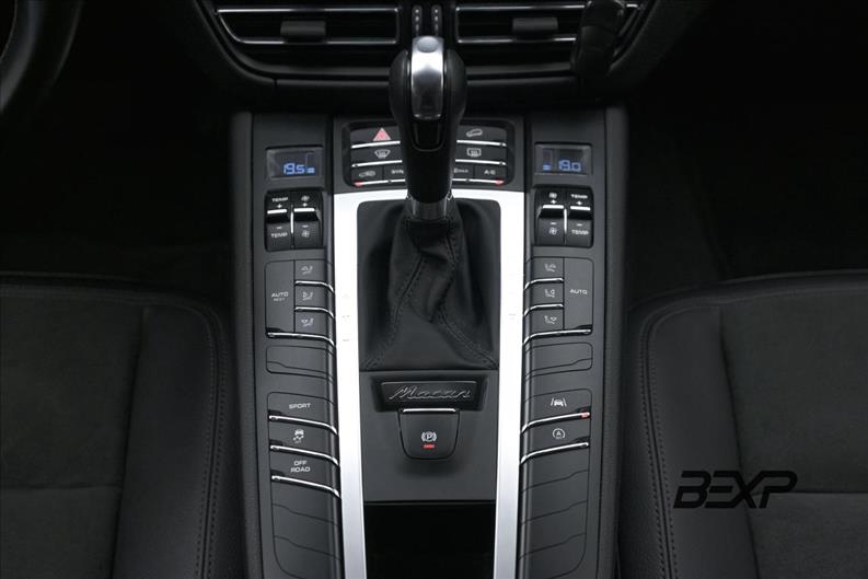 Porsche-MACAN-2.0 16V