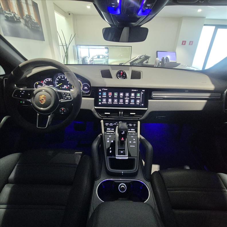 Porsche-CAYENNE-3.0 V6 E-hybrid Coupé Platinum Edition AWD S