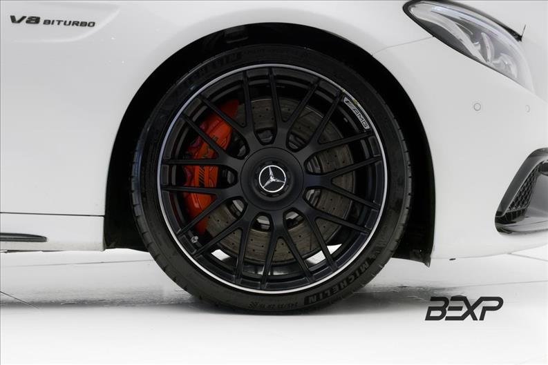 MERCEDES BENZ-C 63 AMG-4.0 V8 Turbo S Sedan