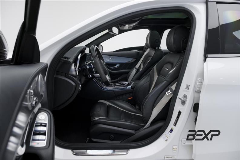 MERCEDES BENZ-C 63 AMG-4.0 V8 Turbo S Sedan