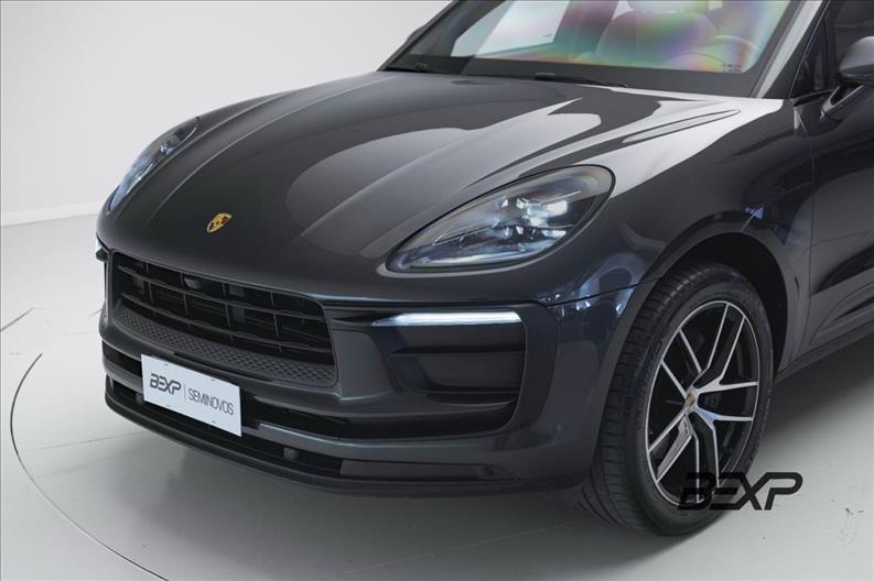 Porsche-MACAN-2.0 Turbo