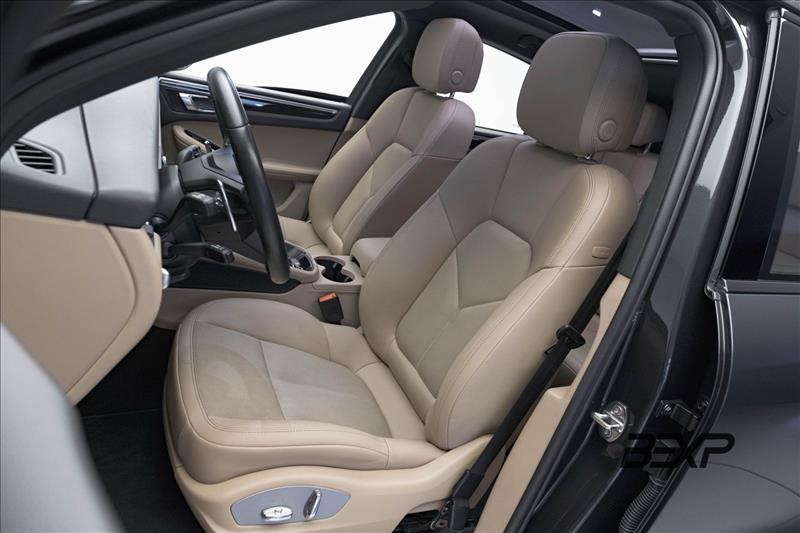 Porsche-MACAN-2.0 Turbo