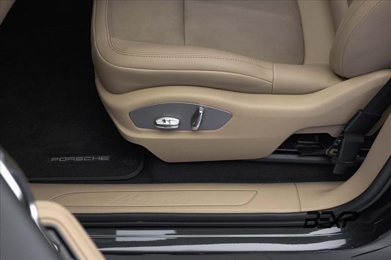 Porsche-MACAN-2.0 Turbo