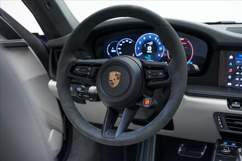 Porsche-911-3.0 24V H6 Carrera GTS