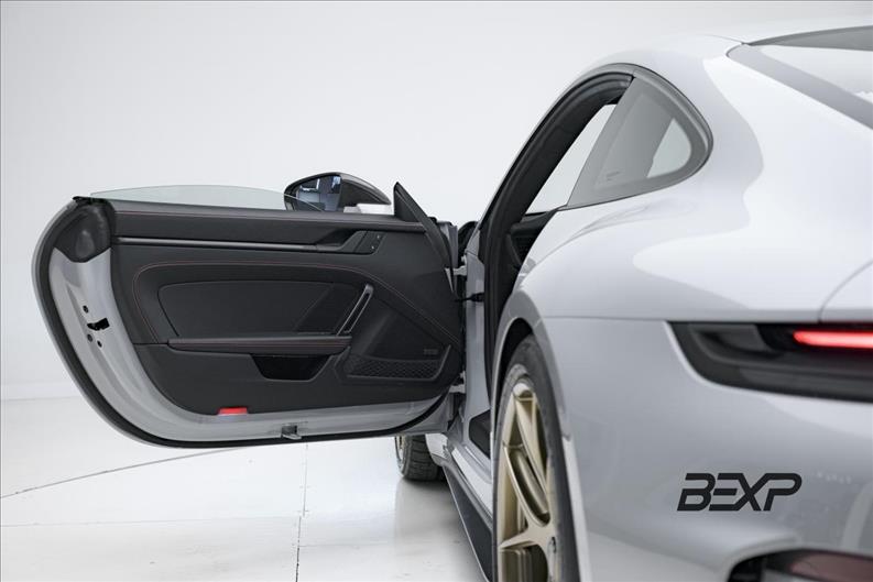 Porsche-911-4.0 24V H6 GT3 Touring