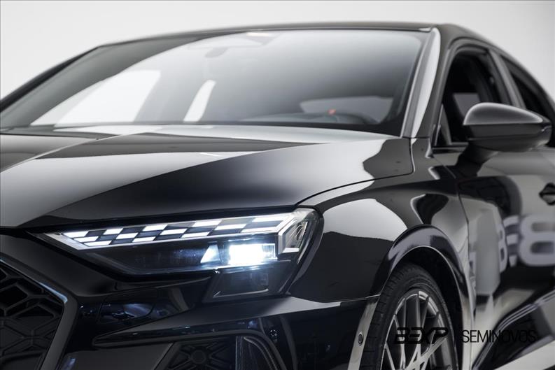 Audi-RS3-2.5 TFSI Sedan Track Quattro