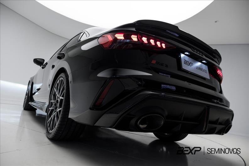 Audi-RS3-2.5 TFSI Sedan Track Quattro