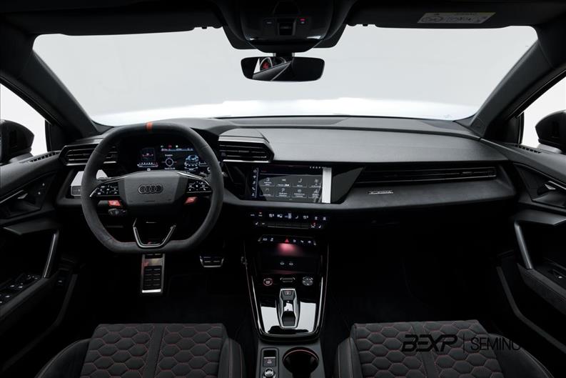 Audi-RS3-2.5 TFSI Sedan Track Quattro