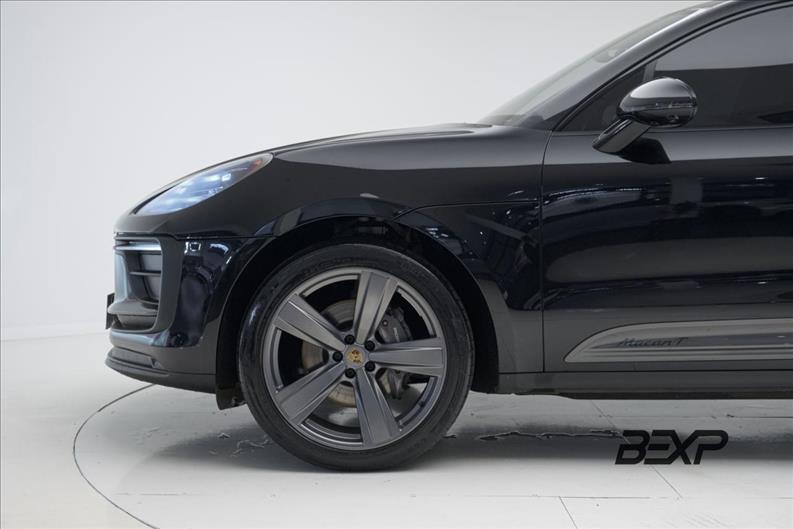 Porsche-MACAN-2.0 Turbo T