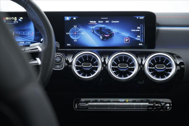 MERCEDES BENZ-CLA 35 AMG-2.0 Mhev 4matic 8g-dct