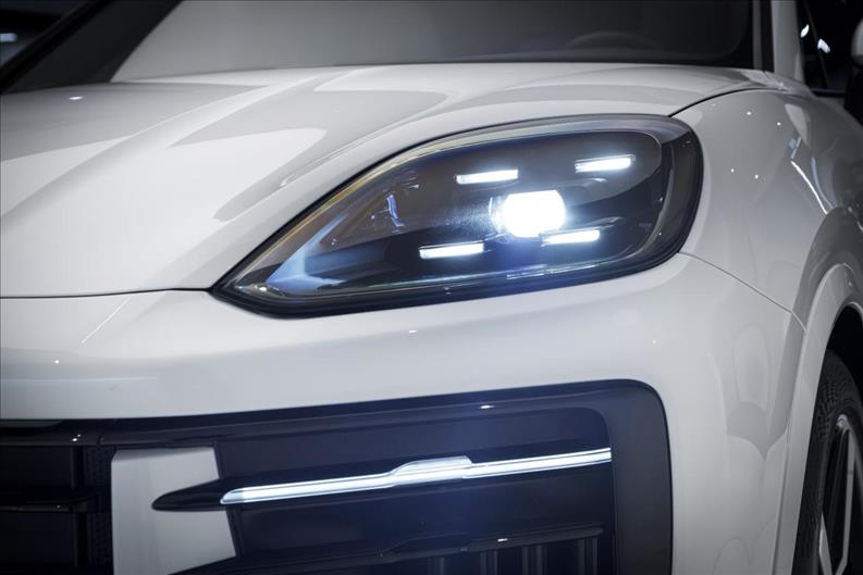 Porsche-CAYENNE-3.0 V6 E-hybrid Coupé AWD S