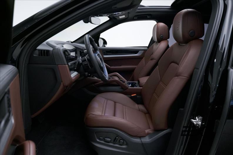 Porsche-CAYENNE-3.0 V6 E-hybrid AWD S