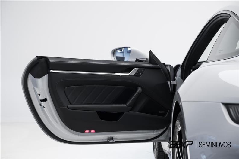 Porsche-911-3.8 24V H6 Turbo