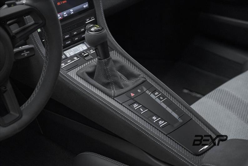 Porsche-718-4.0 H6 Cayman GT4 RS