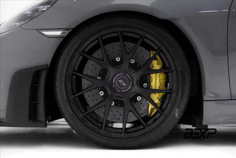 Porsche-718-4.0 H6 Cayman GT4 RS