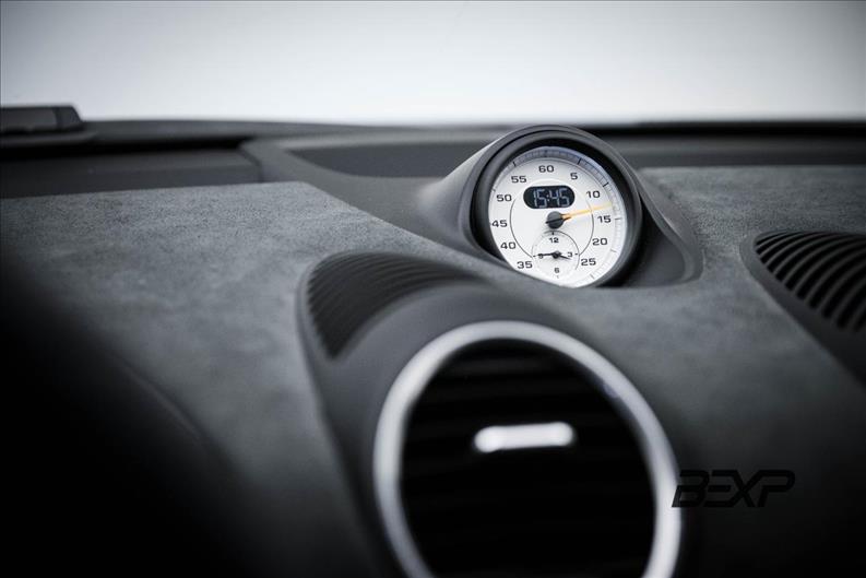 Porsche-718-4.0 H6 Cayman GT4 RS
