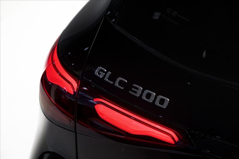 MERCEDES BENZ-GLC 300-2.0 Mhev 4matic