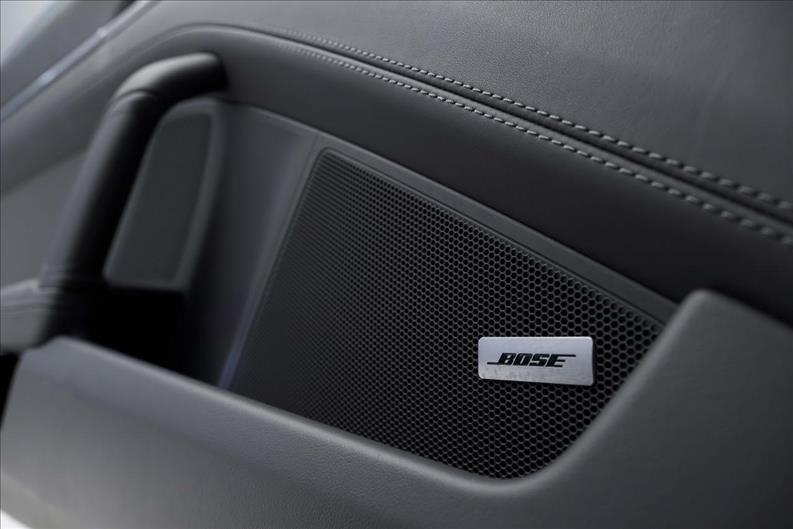 Porsche-911-3.8 24V H6 Turbo Cabriolet