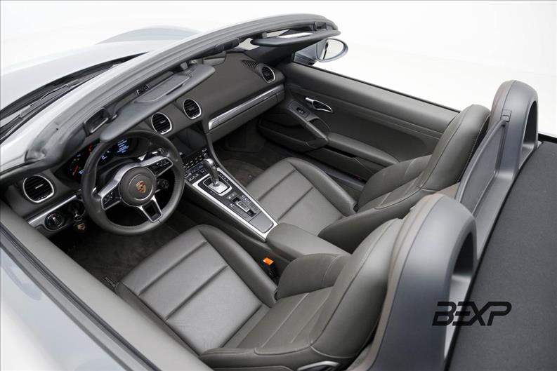 Porsche-718-2.0 16V H4 Boxster