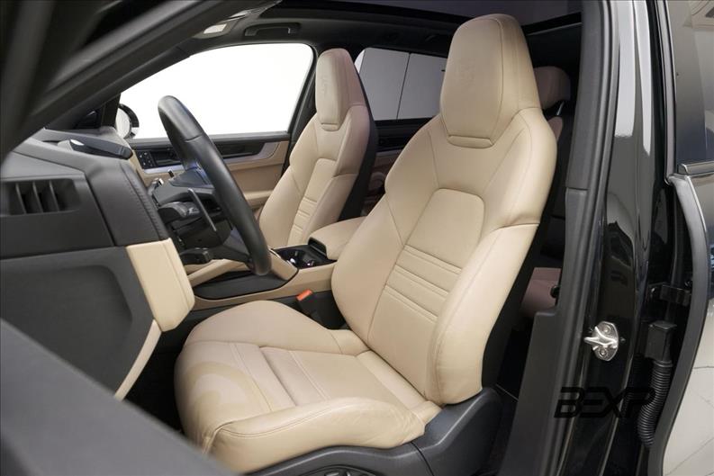Porsche-CAYENNE-3.0 V6 E-hybrid AWD S