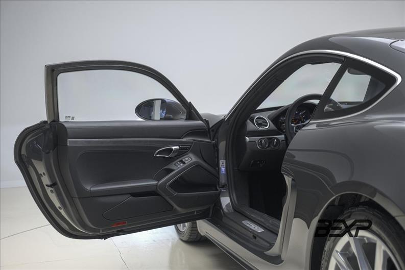 Porsche-718-2.0 16V H4 Cayman