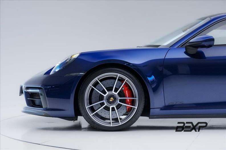 Porsche-911-3.0 24V H6 Carrera 4 GTS