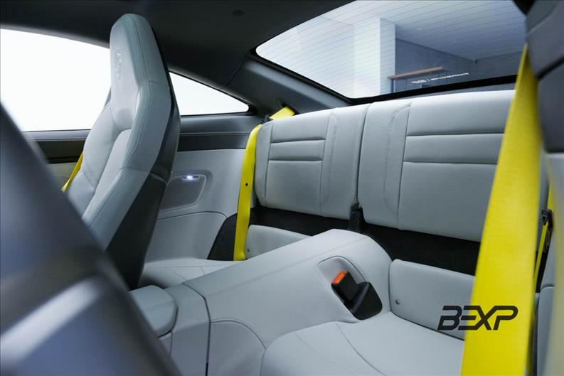 Porsche-911-3.0 24V H6 Carrera 4 GTS