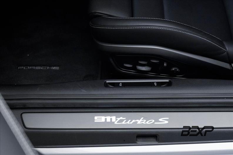 Porsche-911-3.8 24V H6 Turbo S